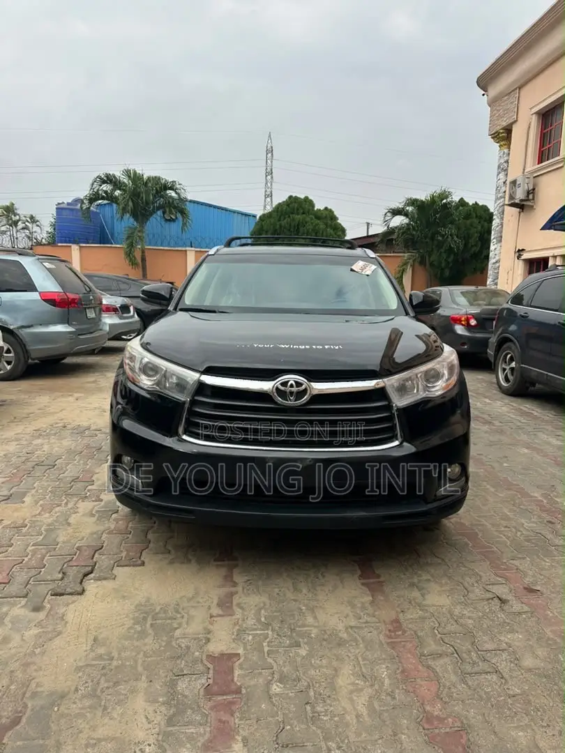 Toyota Highlander Limited Platinum 4dr SUV AWD (3.5L 6cyl 6A) 2014 Gray