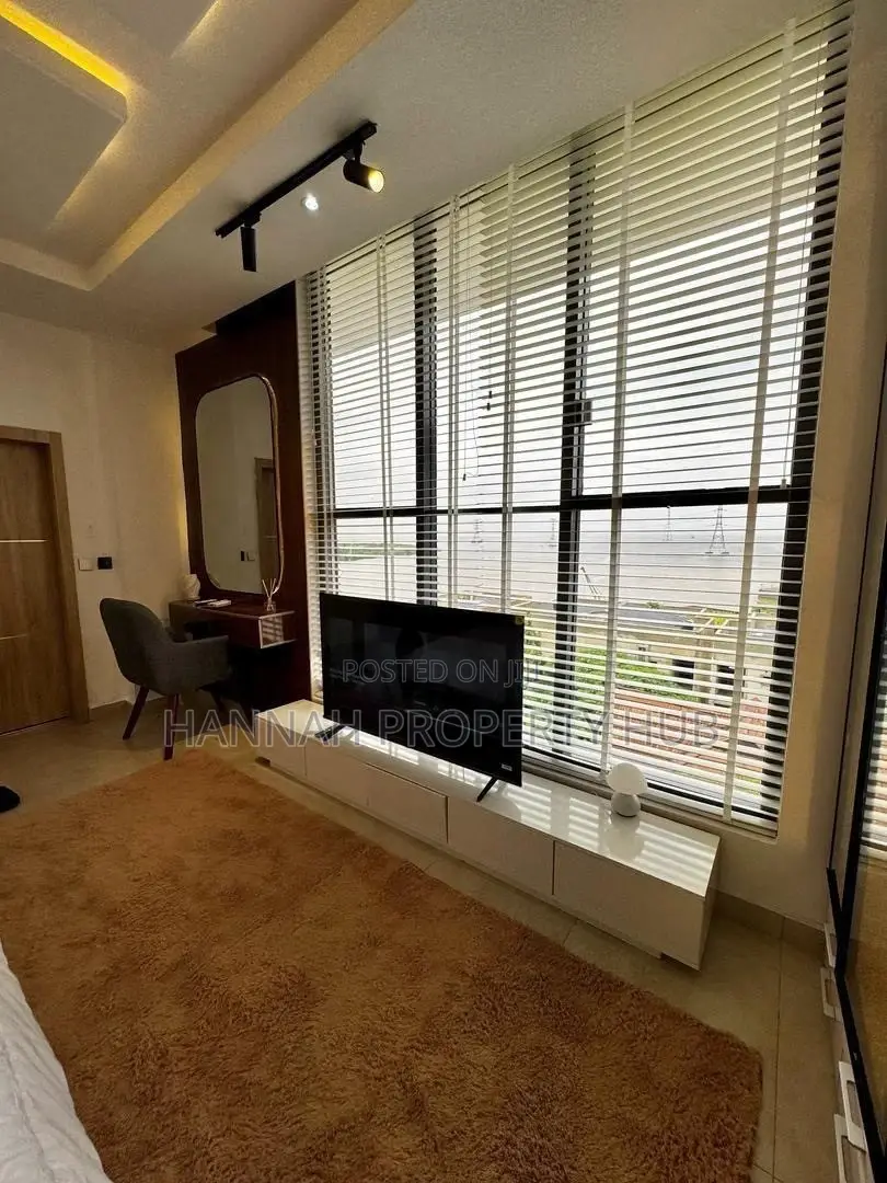 Book Our Luxe 4bedroom Waterfront Penthouse Duplex