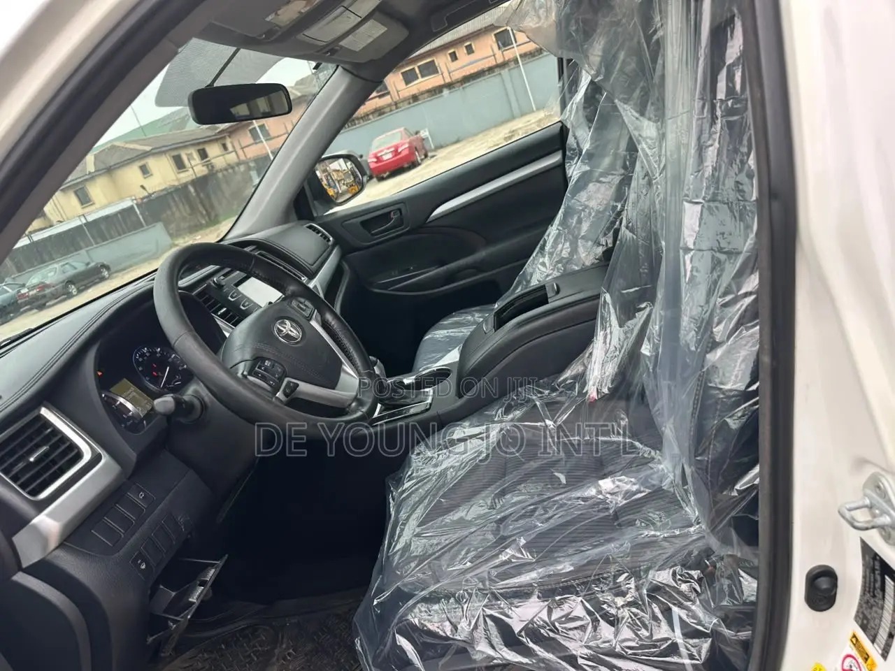Toyota Highlander LE V6 4x4 (3.5L 6cyl 6A) 2016 White