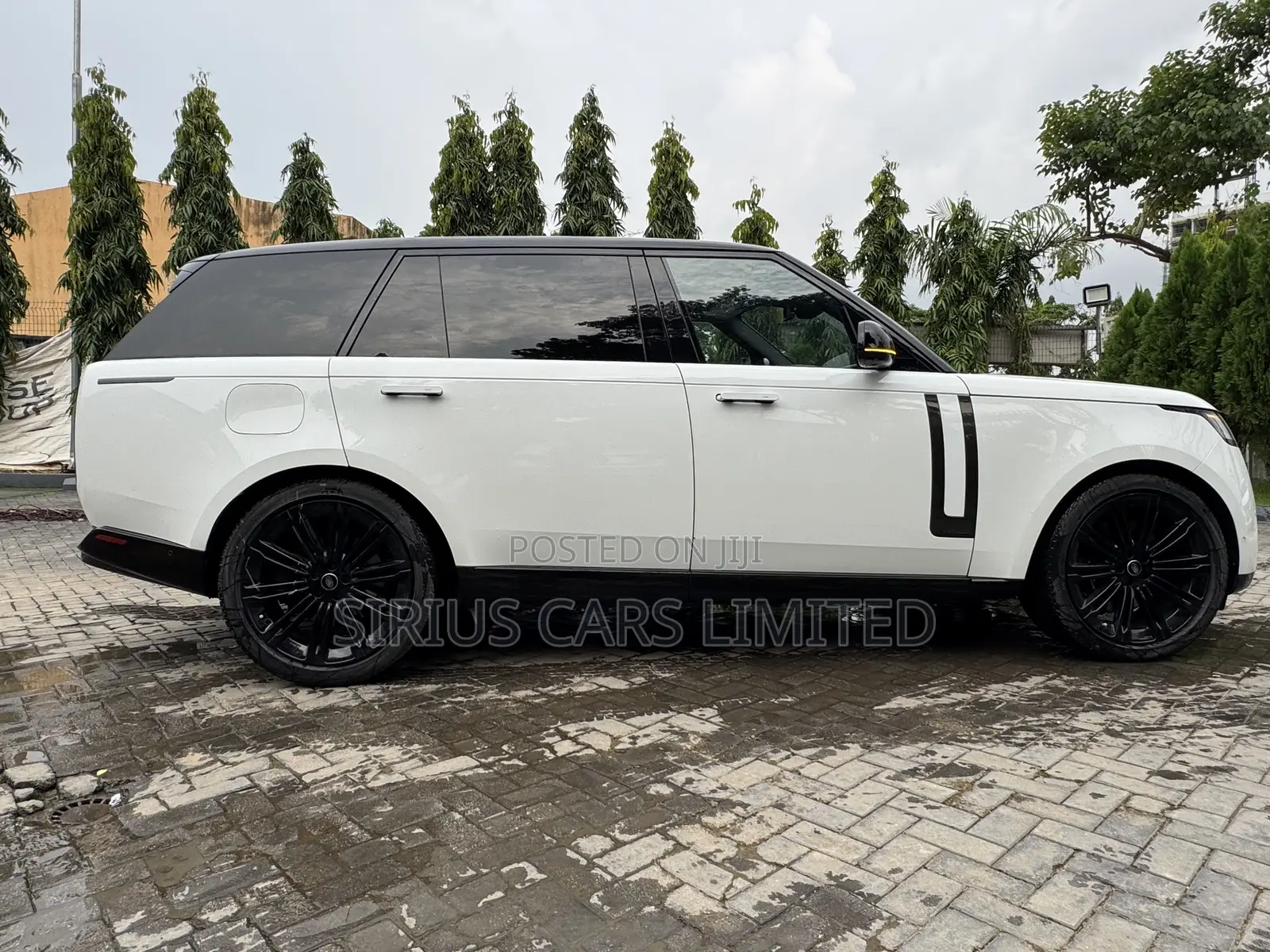 Land Rover Range Rover Autobiography P530 2023 White
