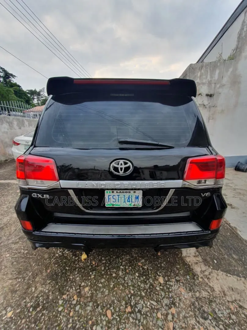 Toyota Land Cruiser 2015 Black