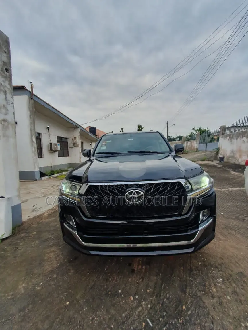 Toyota Land Cruiser 2015 Black