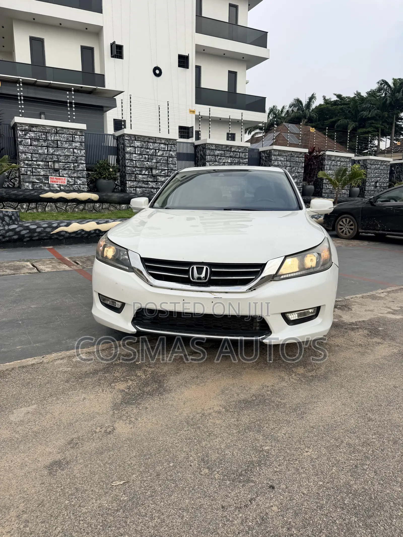 Honda Accord EX-L 4dr Sedan (2.4L 4cyl CVT) 2014 Off white