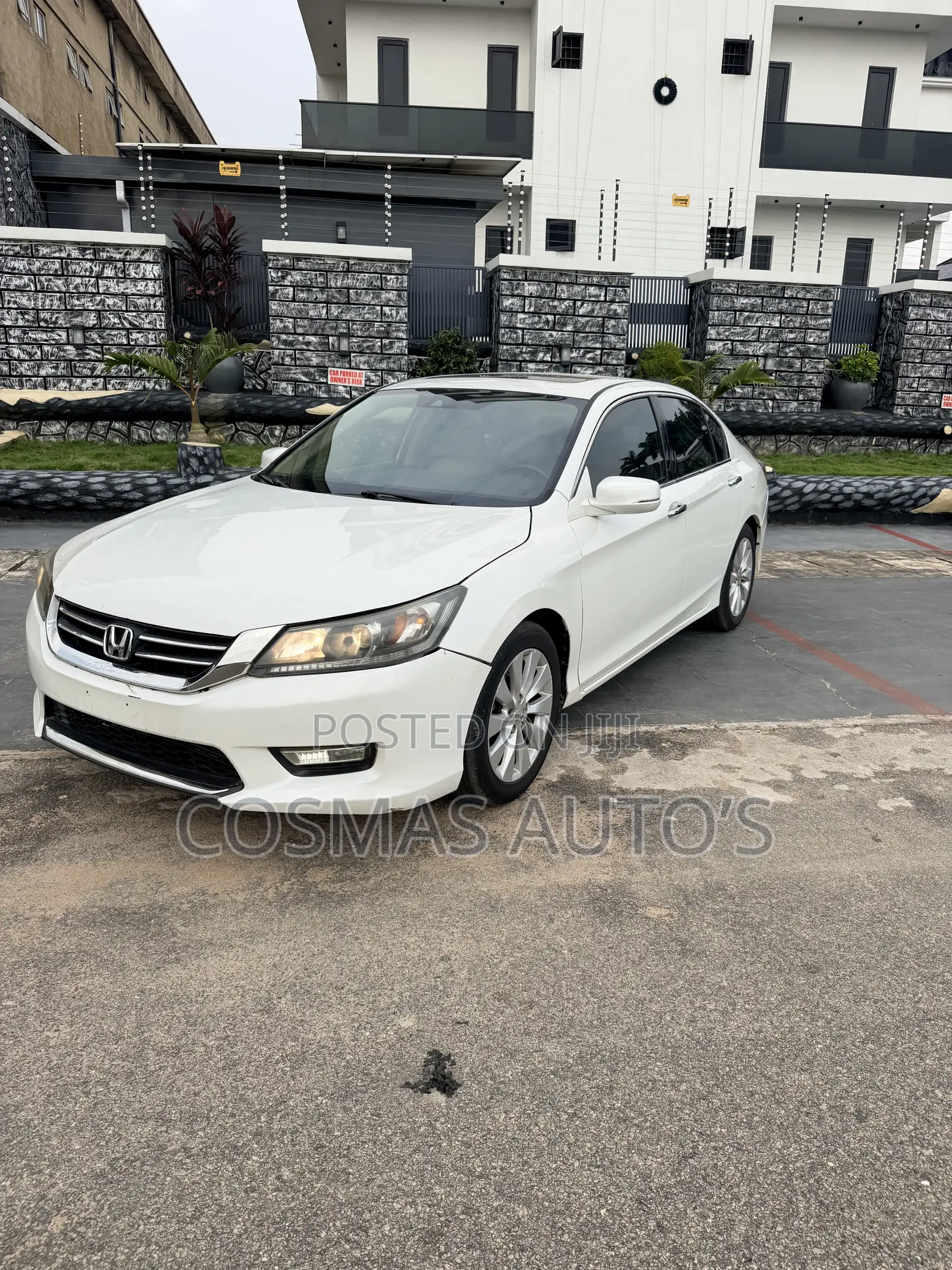 Honda Accord EX-L 4dr Sedan (2.4L 4cyl CVT) 2014 Off white
