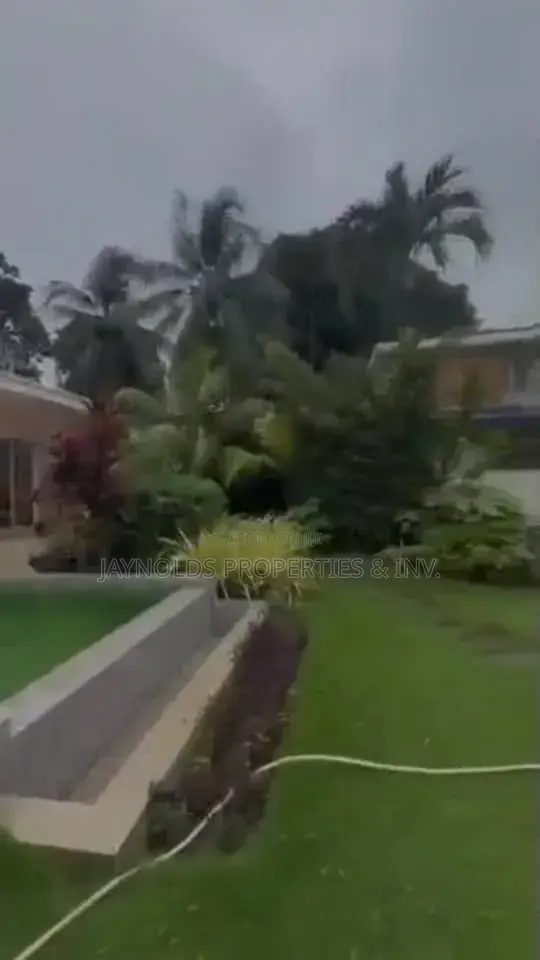 8bdrm Mansion in Victoria Island Extension for sale