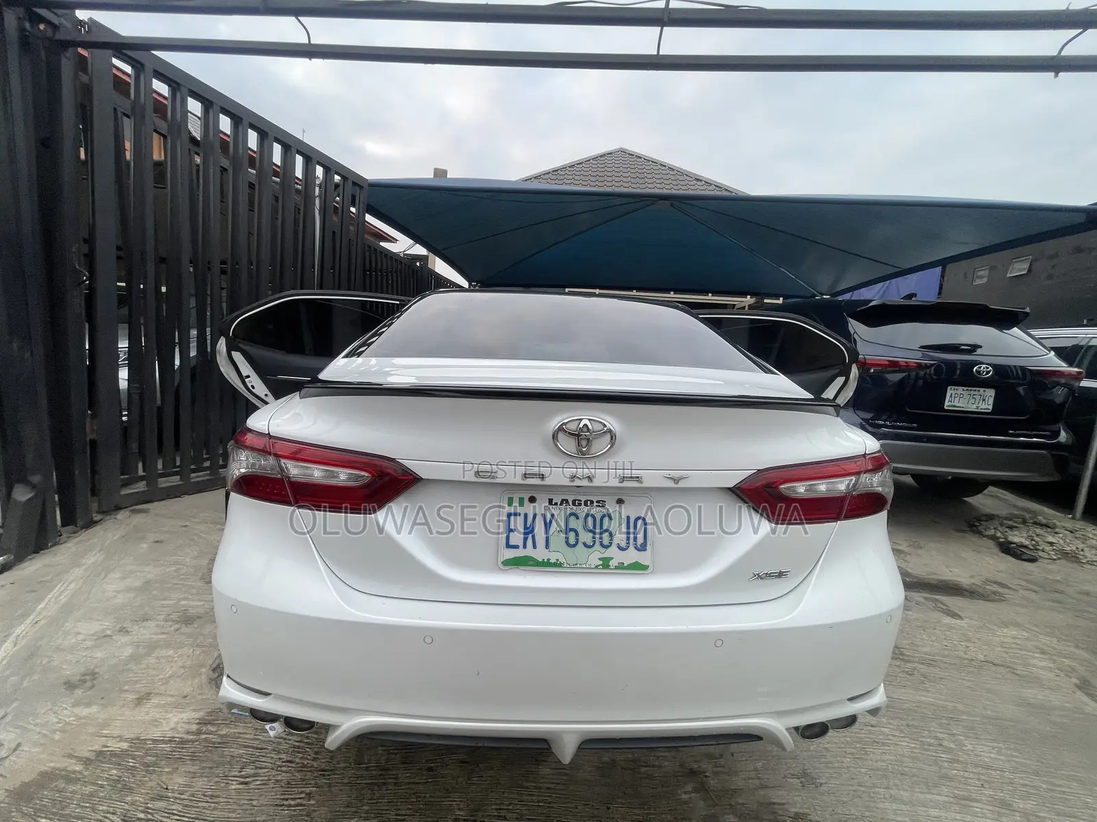 Toyota Camry XSE (2.5L 4cyl 8A) 2019 White