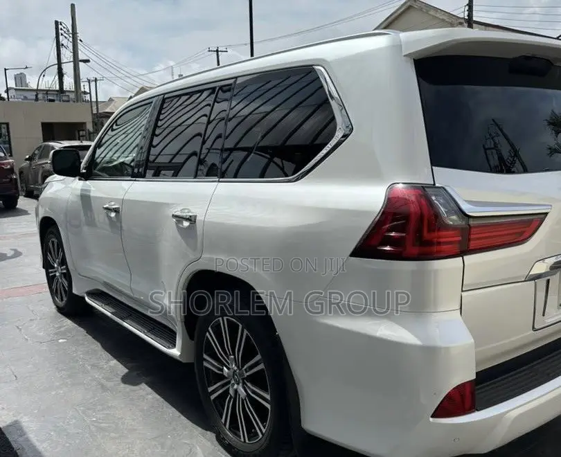 Lexus LX 2017 White