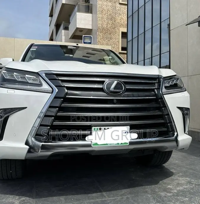 Lexus LX 2017 White