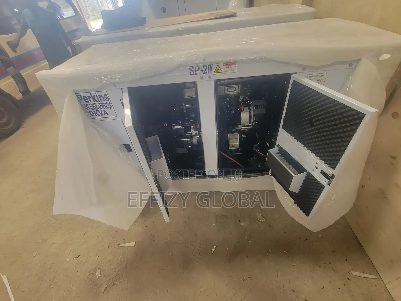 Heavy-Duty Perkins 20kVA SOUNDPROOF DIESEL GENERATOR, 100% COPPER