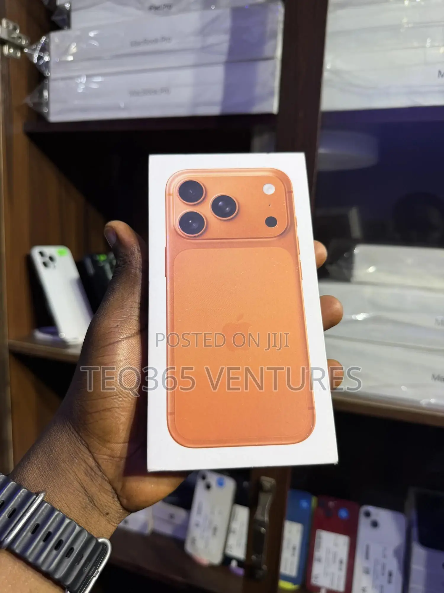 New Apple iPhone 17 Pro Max 256 GB Orange