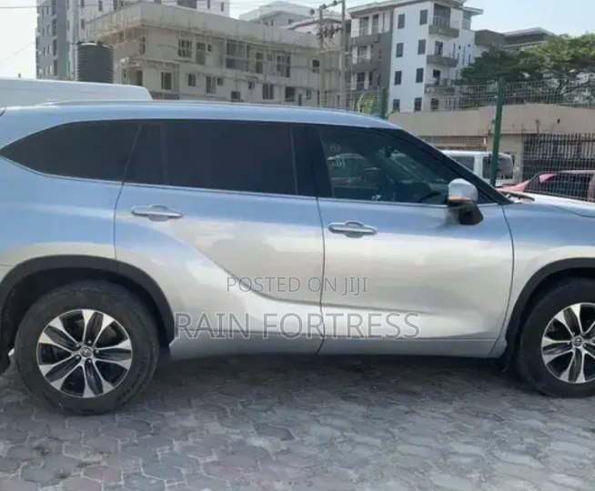 Toyota Highlander 2020 Silver
