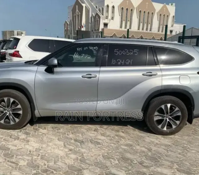 Toyota Highlander 2020 Silver