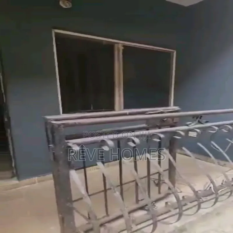 2bdrm Block of Flats in Alagomeji for rent