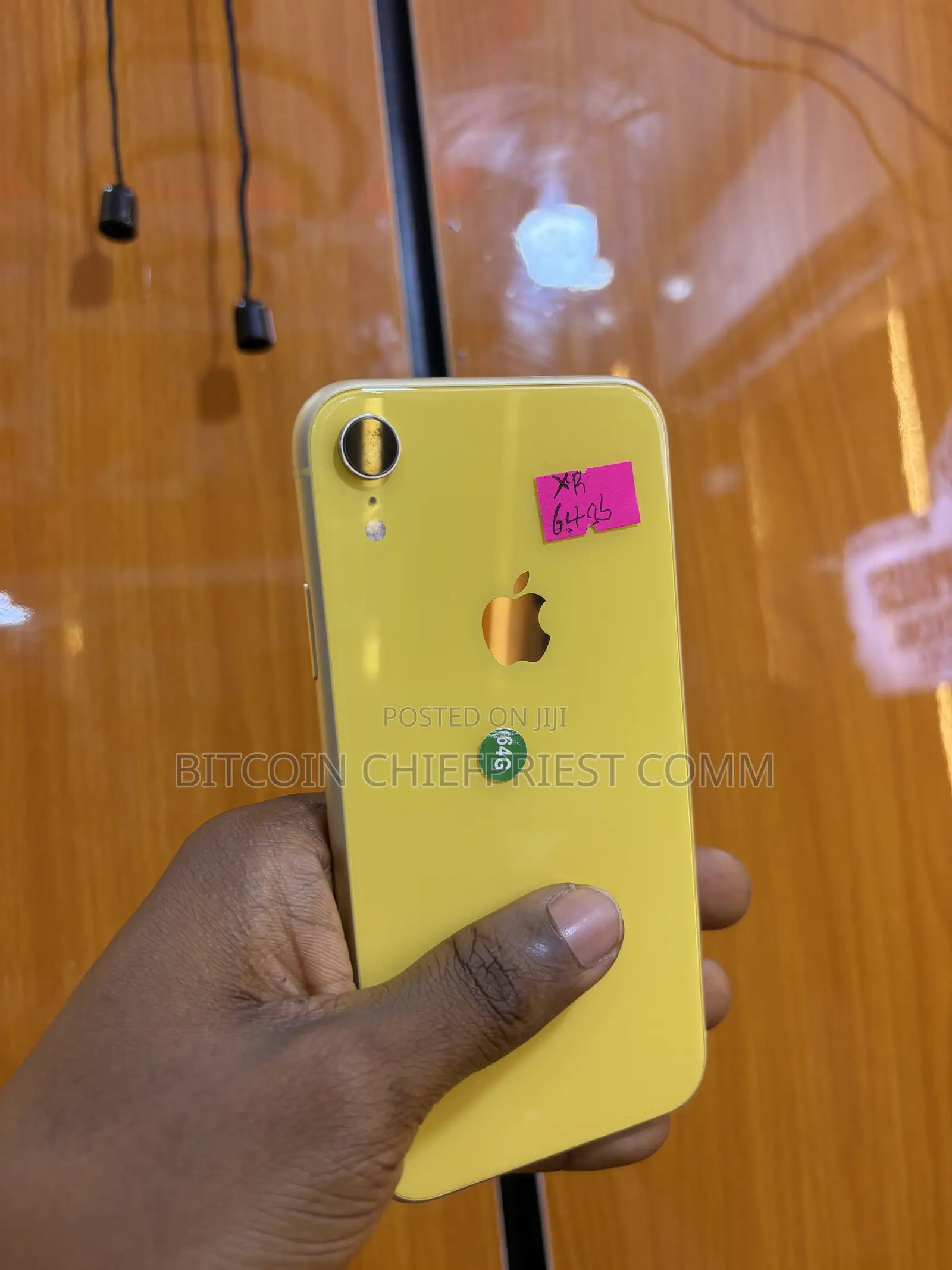 Apple iPhone XR 64 GB Yellow