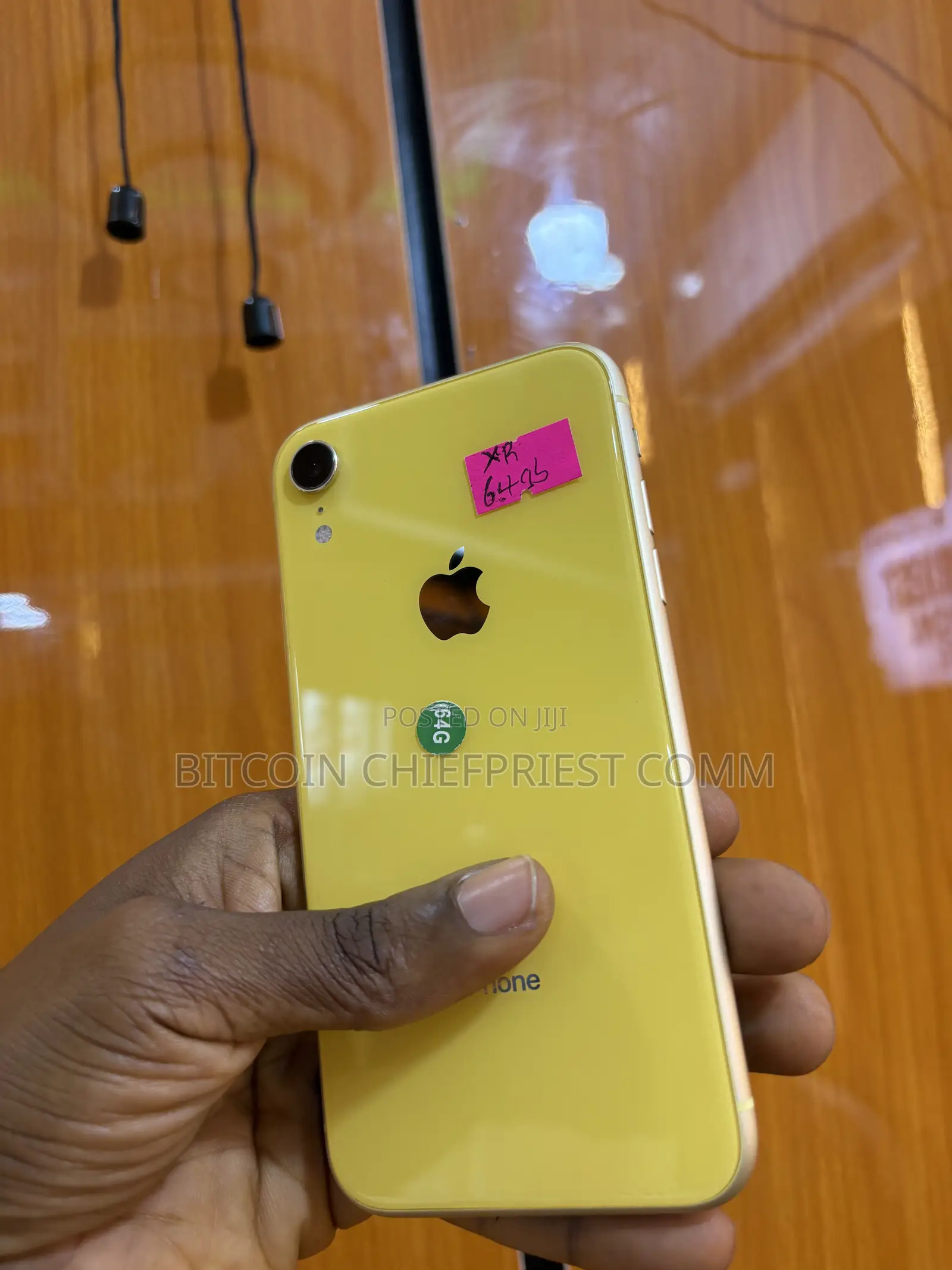 Apple iPhone XR 64 GB Yellow
