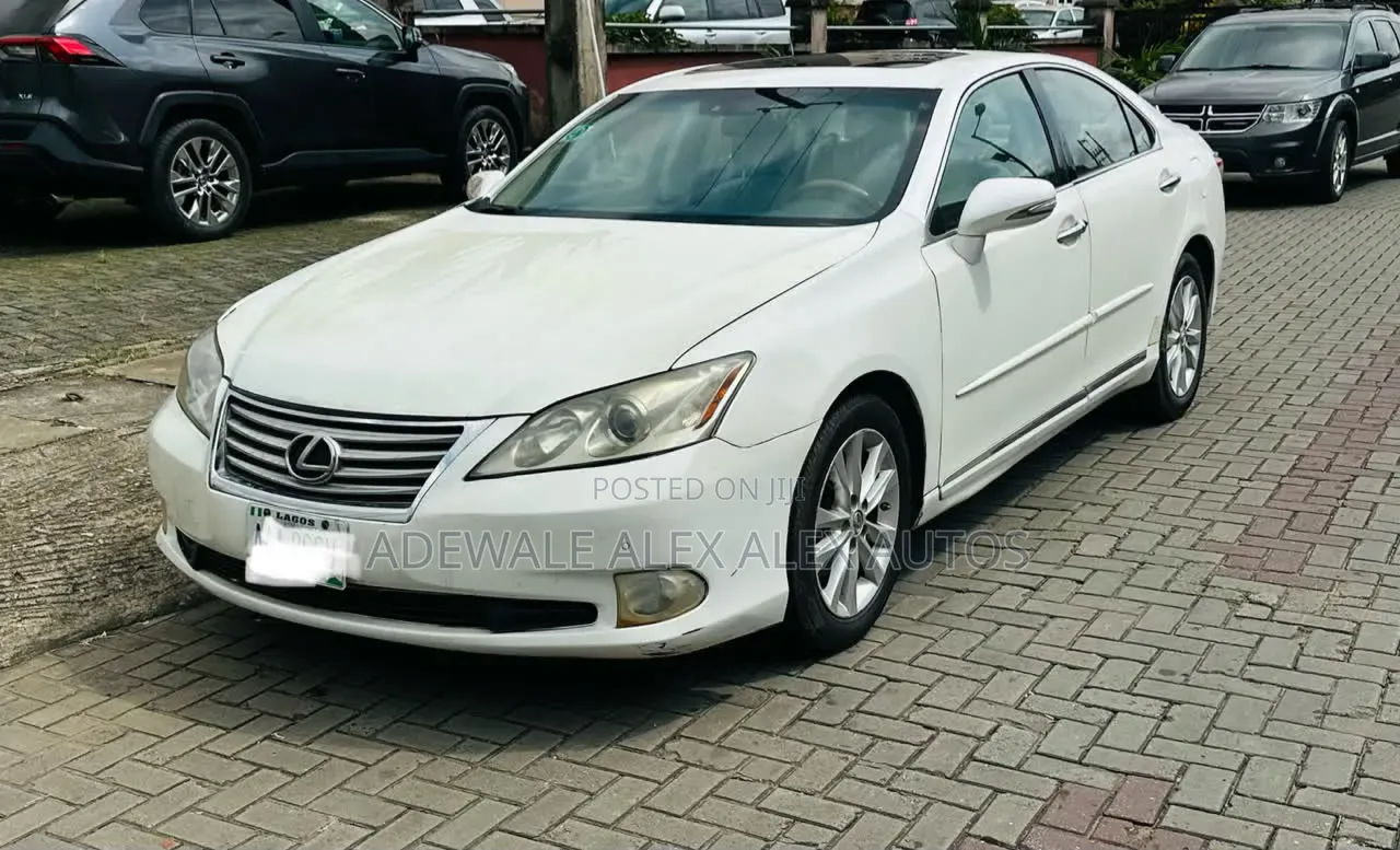 Lexus ES 350 2011 White
