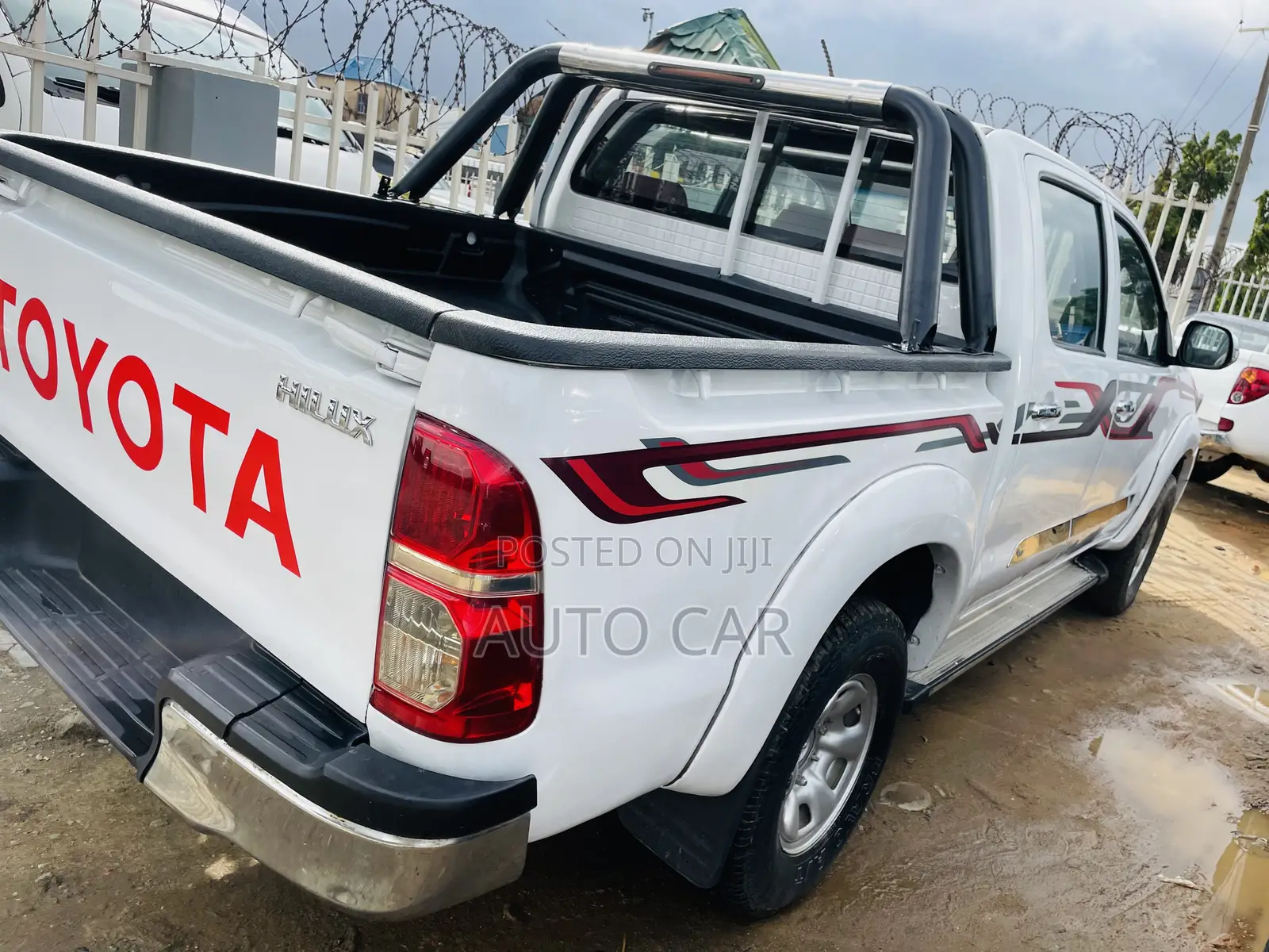 Toyota Hilux 2015 White