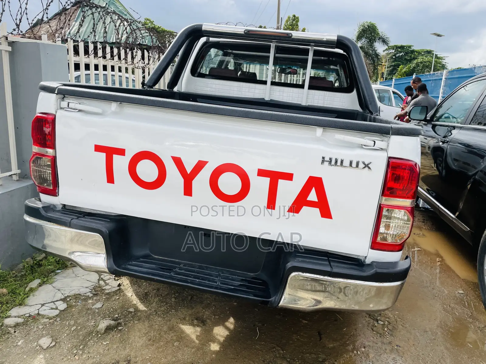 Toyota Hilux 2015 White