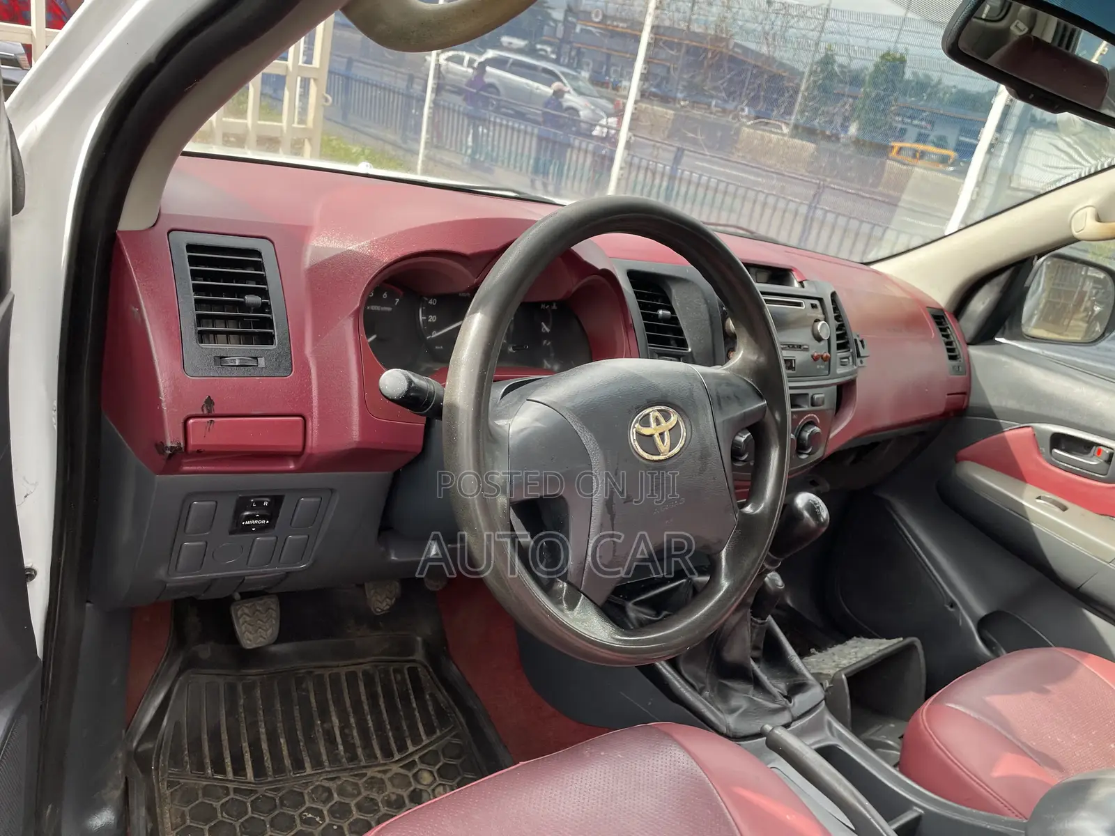 Toyota Hilux 2015 White