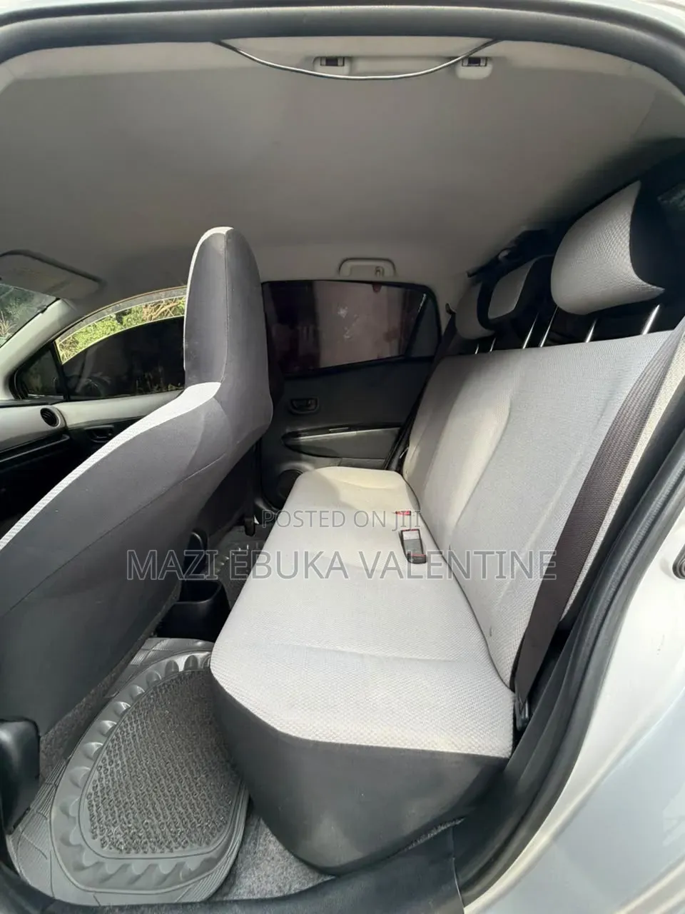 Toyota Yaris 2013 Silver