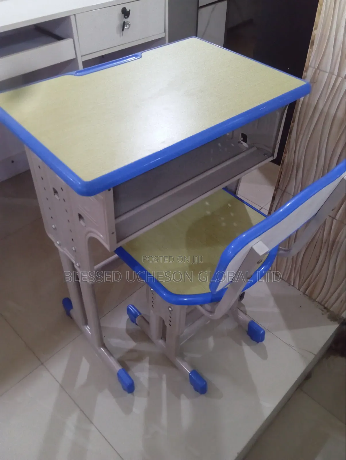 Children’s Study Desk Chair Set