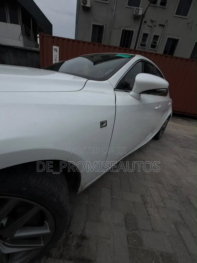 Lexus IS 350 AWD 2014 White