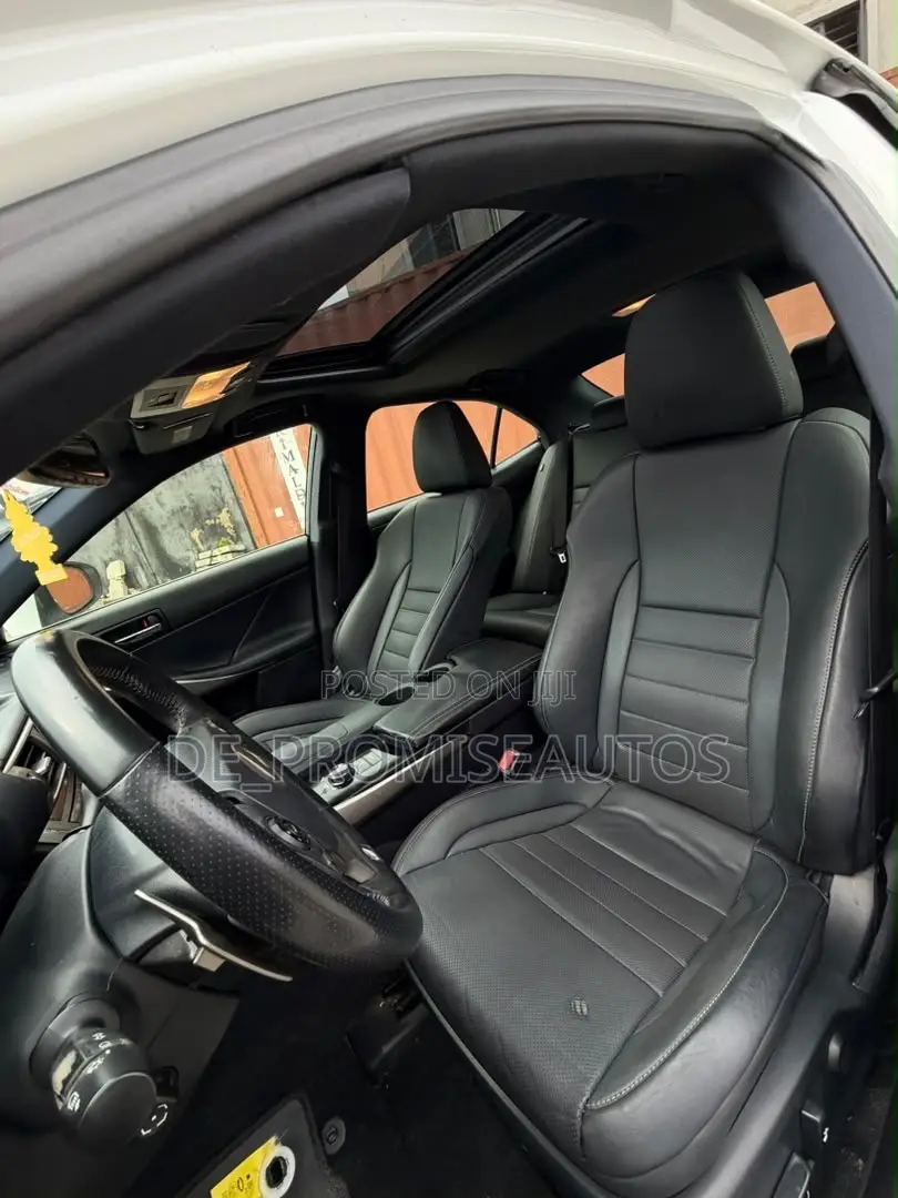 Lexus IS 350 AWD 2014 White