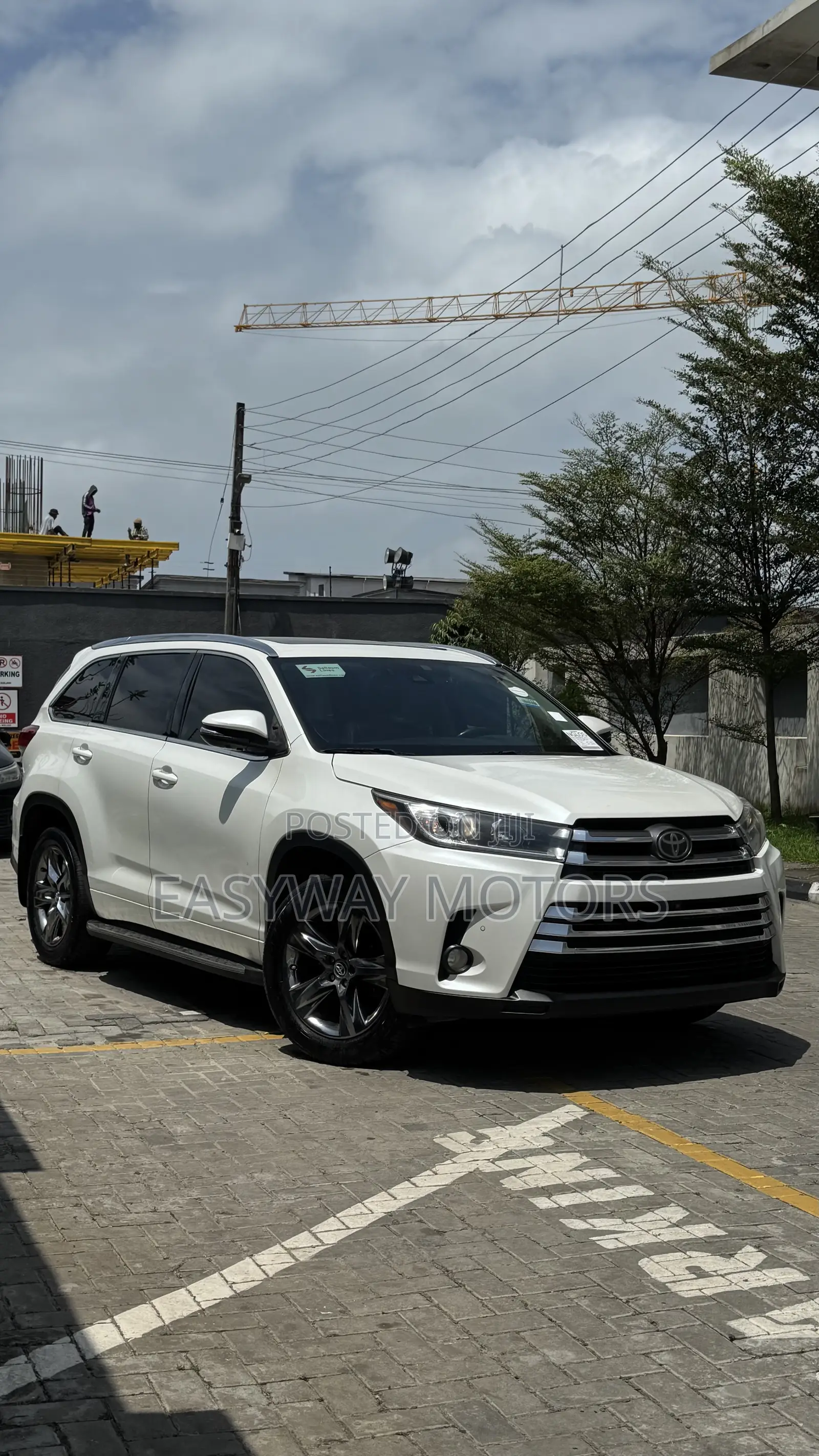 Toyota Highlander Limited Platinum 4x2 V6 (3.5L 6cyl 8A) 2018 White