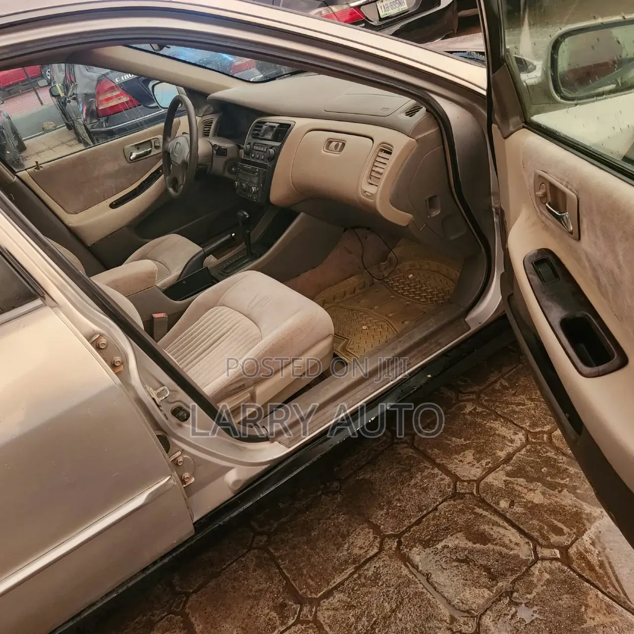 Honda Accord 2002 Gold