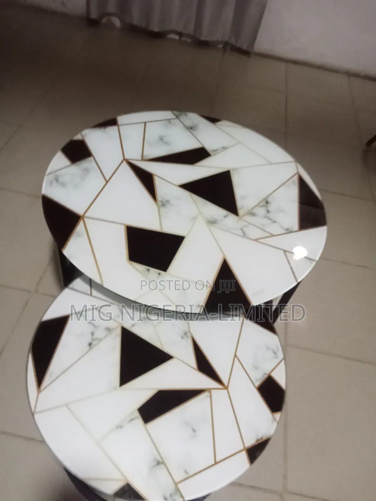 Tempered Glass Surface Centre Table 2in1 Grey and Black Gold Touch