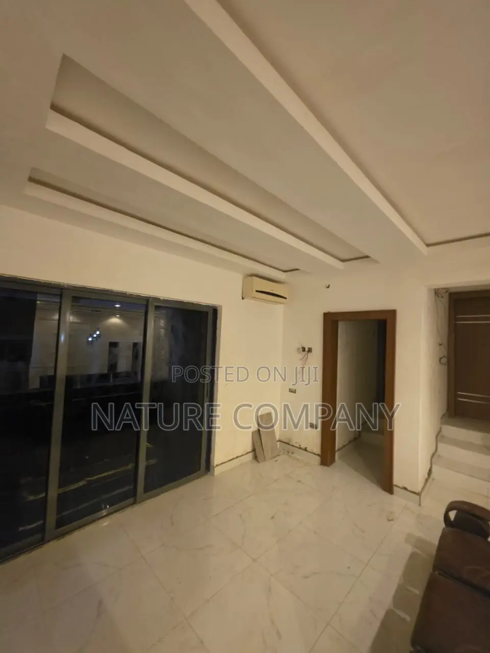 4bdrm Duplex in Omole Phase 2 for rent