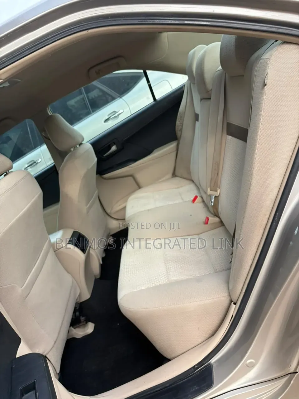 Toyota Camry 2012 Gold
