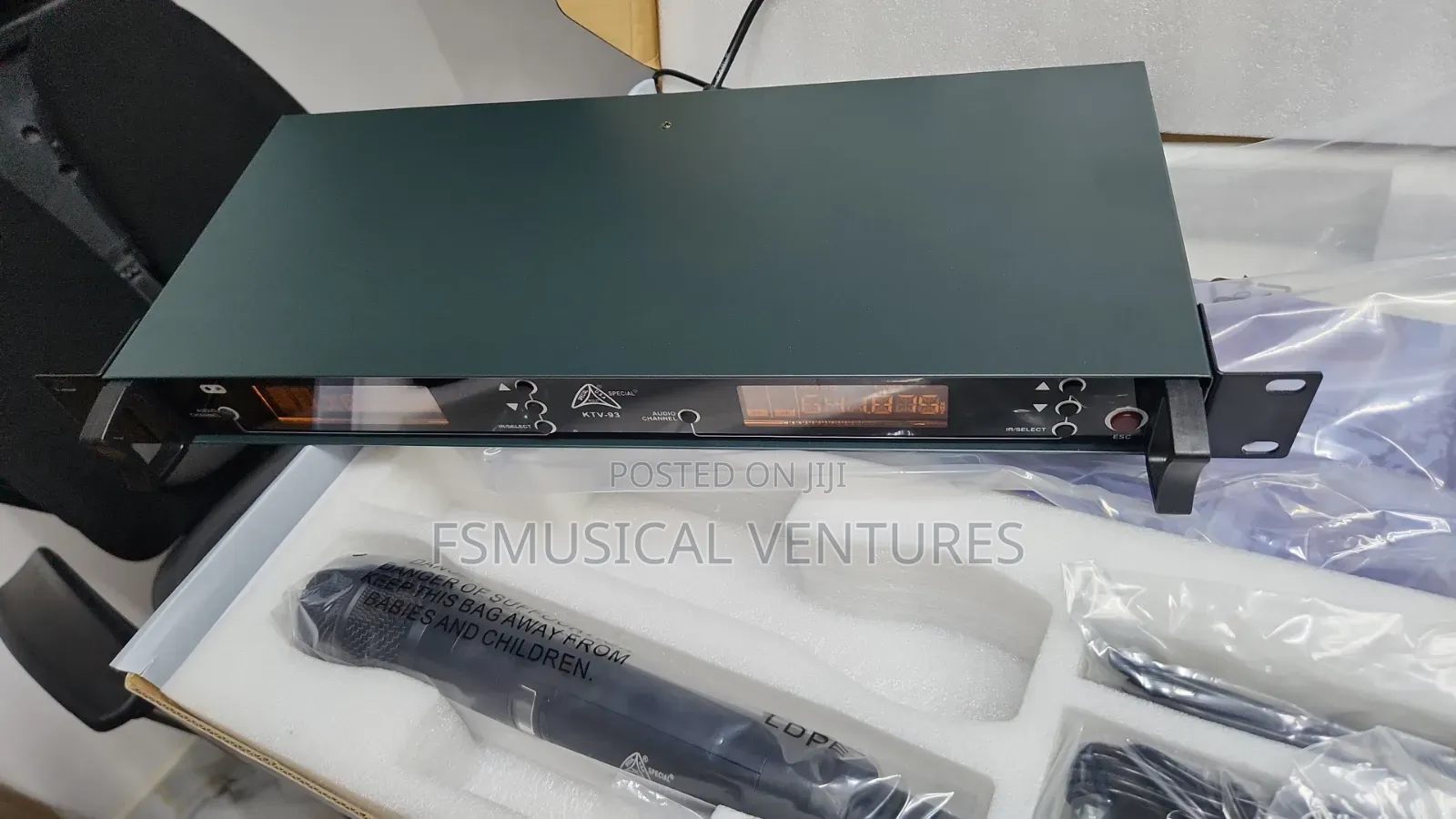 Special KTV-93 IR SYNC UHF Dual Wireless Microphone System
