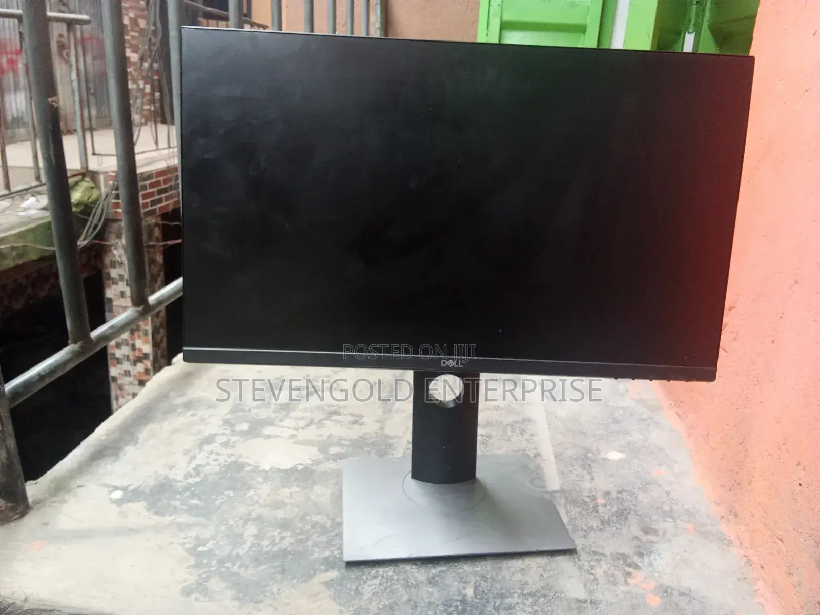 Dell P2419hc 24" FHD Ips USB-C Monitor – Black