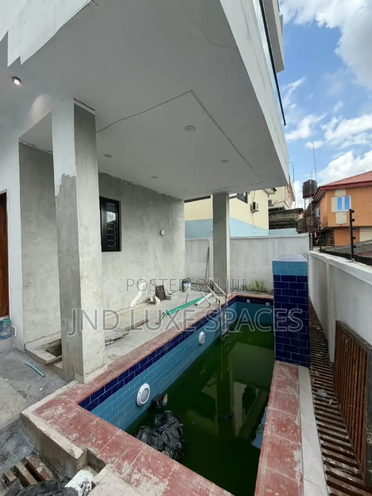 5bdrm Duplex in Magodo Isheri for sale
