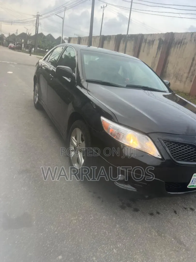 Toyota Camry 2010 Black