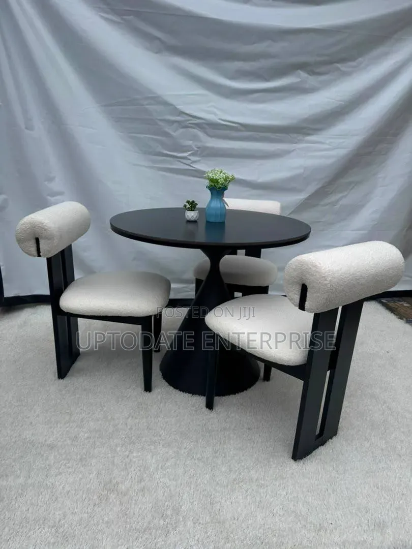 White and Black Mixed Dining Set 3seater