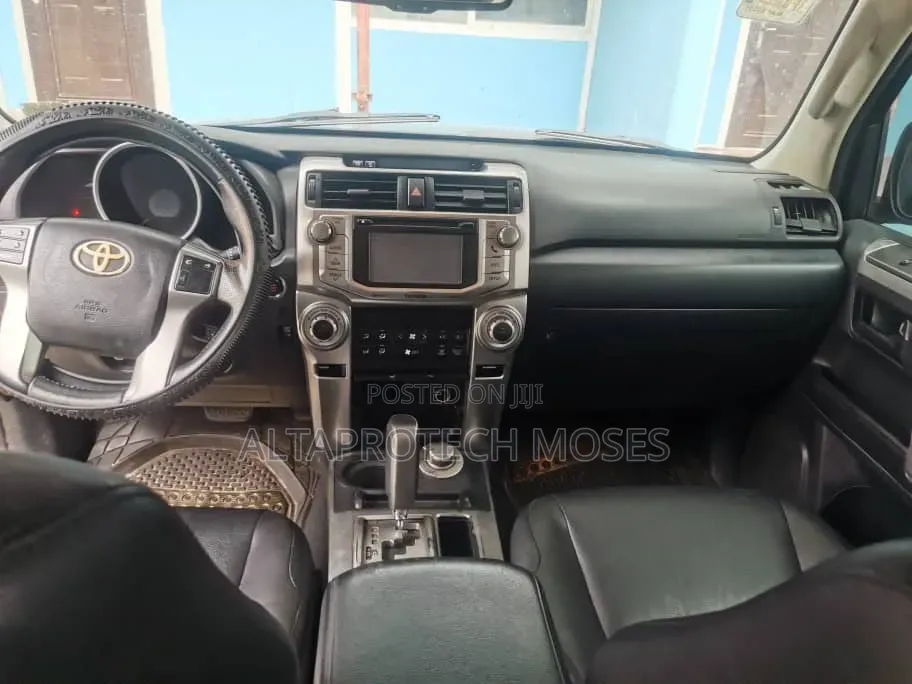 Toyota 4-Runner 2013 Black