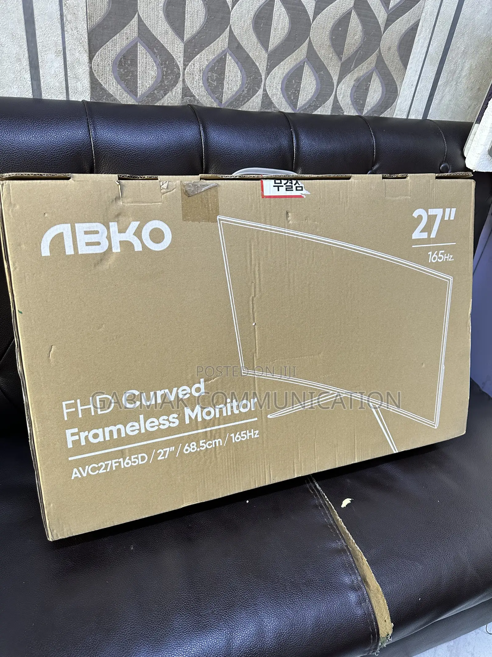 Gaming Curved 27’ Inches Monitor