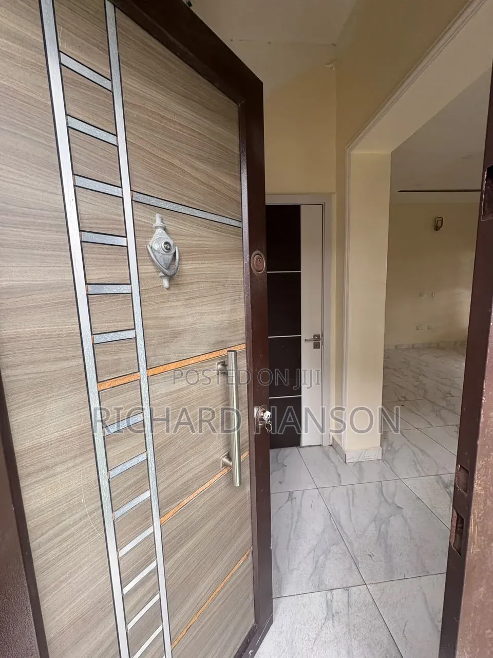 1bdrm Shared Apartment in Orchid, Chevron for rent