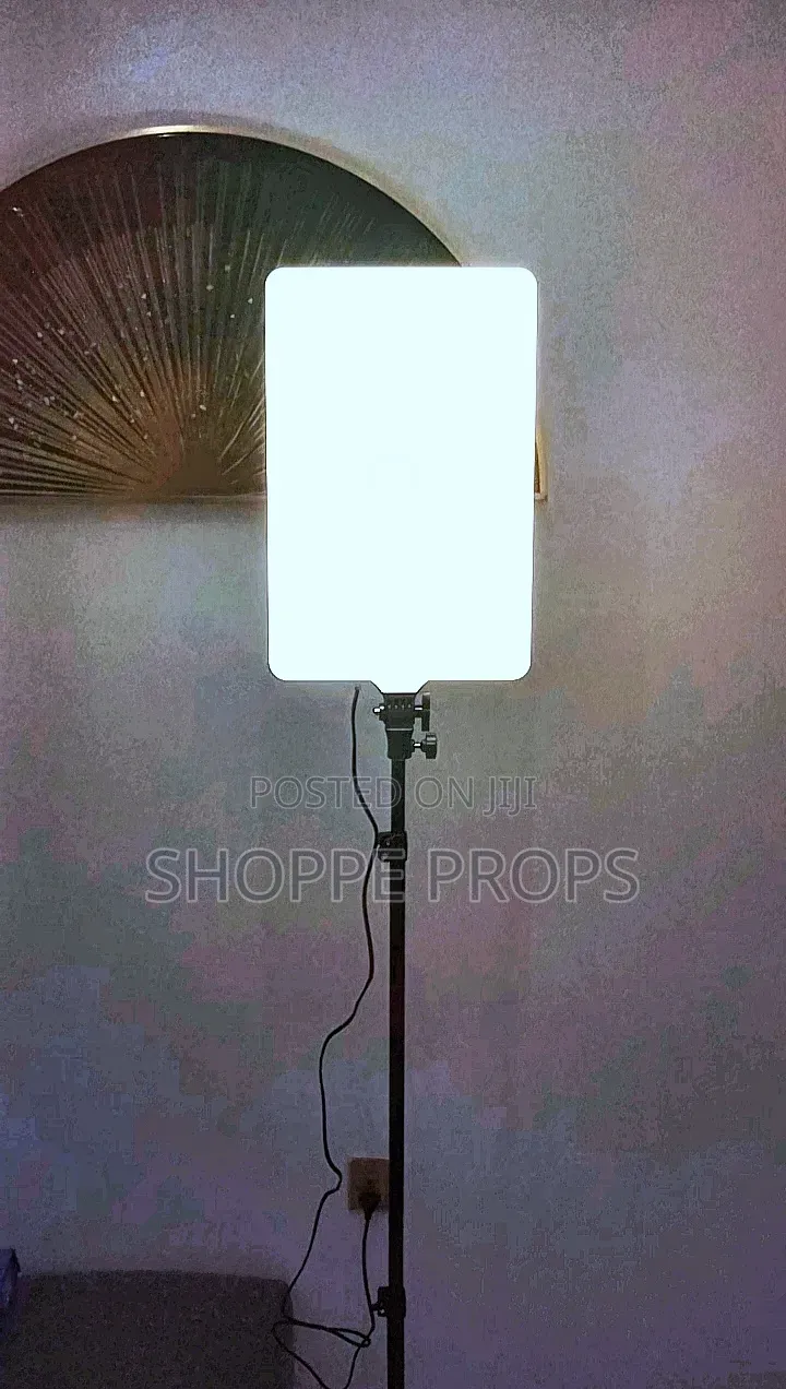 L-3560 Photographic Fill Led Light - Large Size