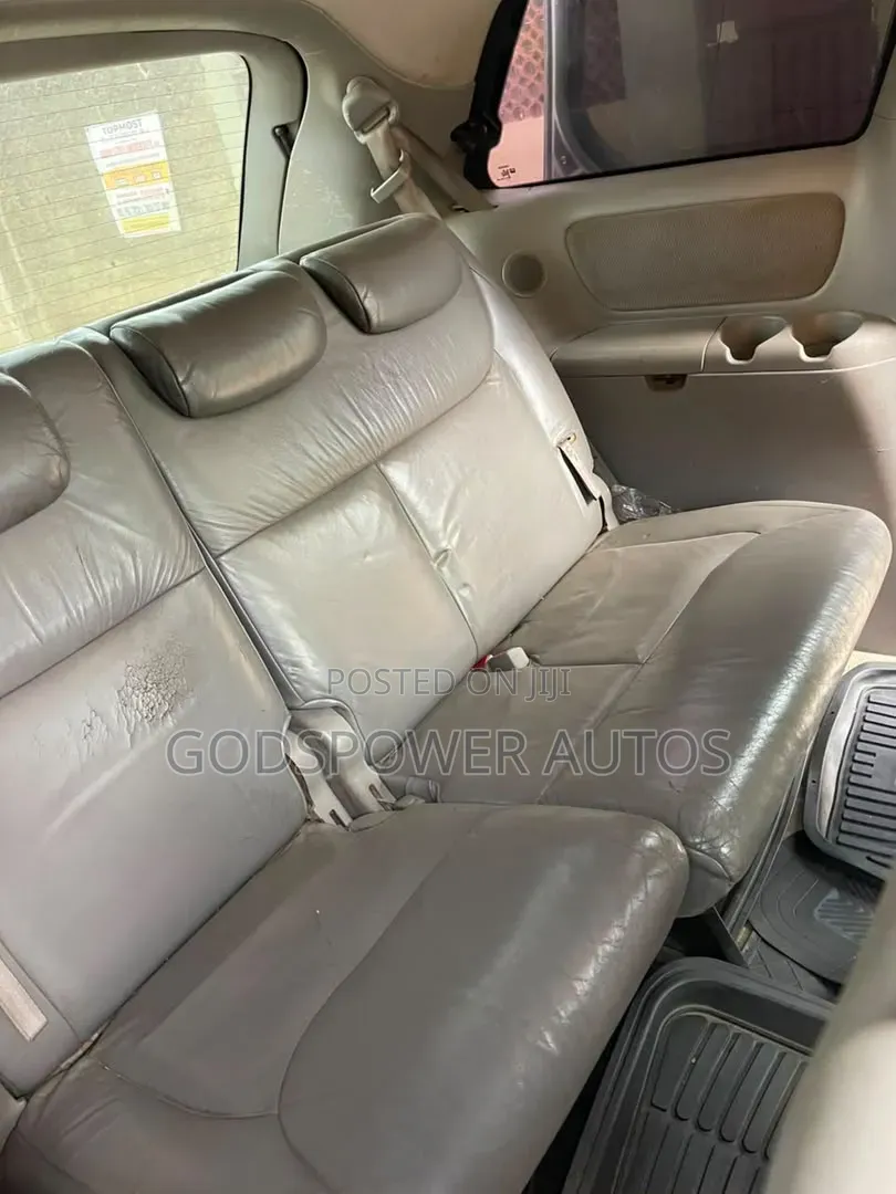 Toyota Sienna 2006 Silver