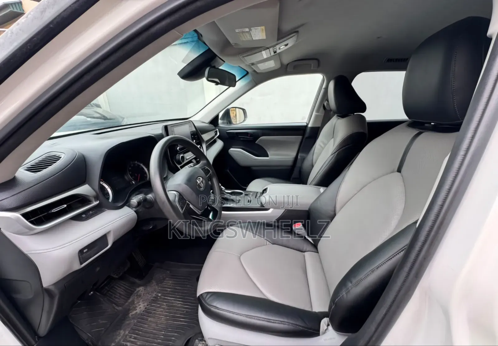 Toyota Highlander 2021 White