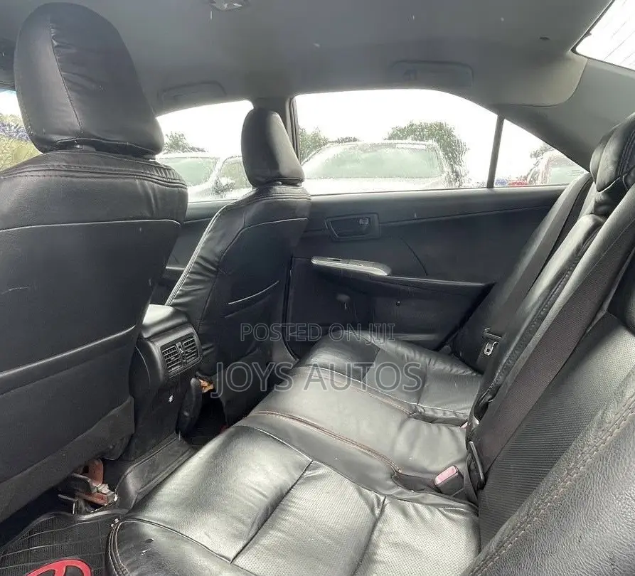 Toyota Camry XLE 4dr Sedan (2.5L 4cyl 6A) 2016 Gray