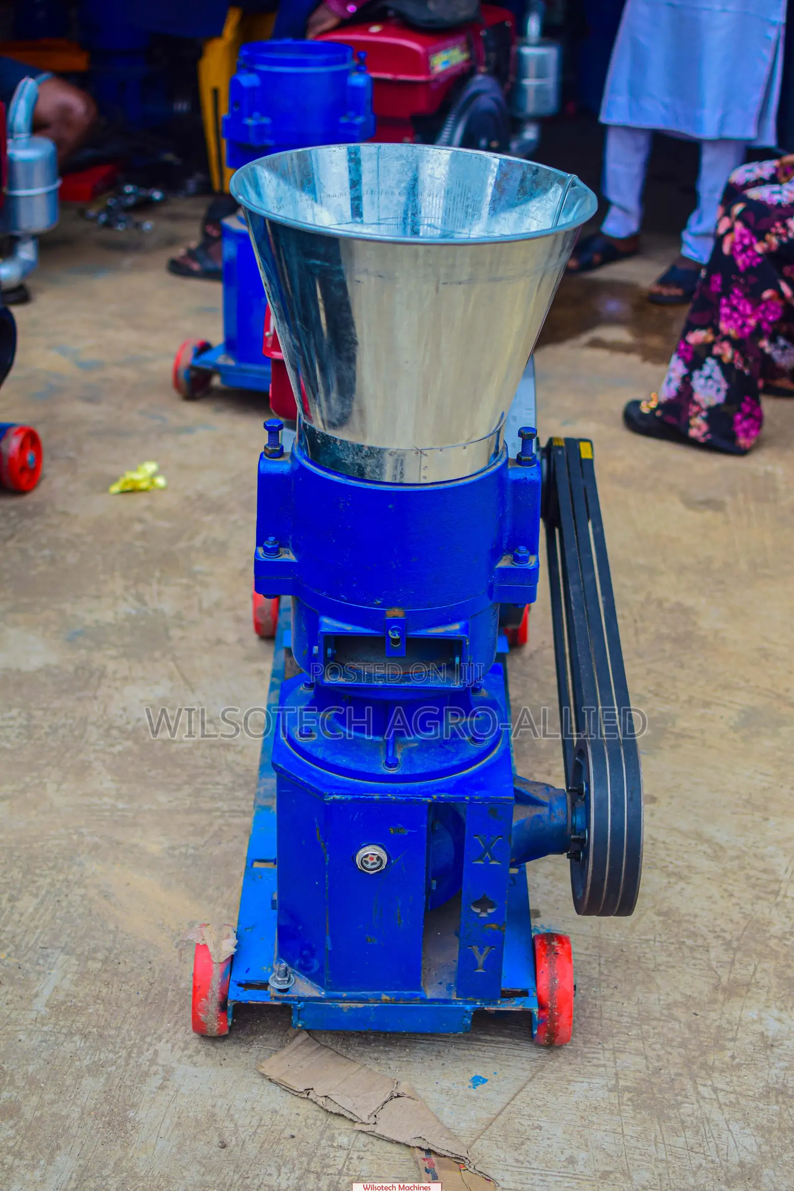 250kg/hr Diesel Engine with 2 Roller Pelletizer Machine