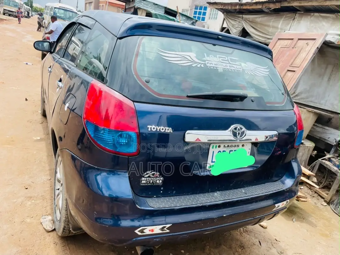 Toyota Matrix 2004 Blue