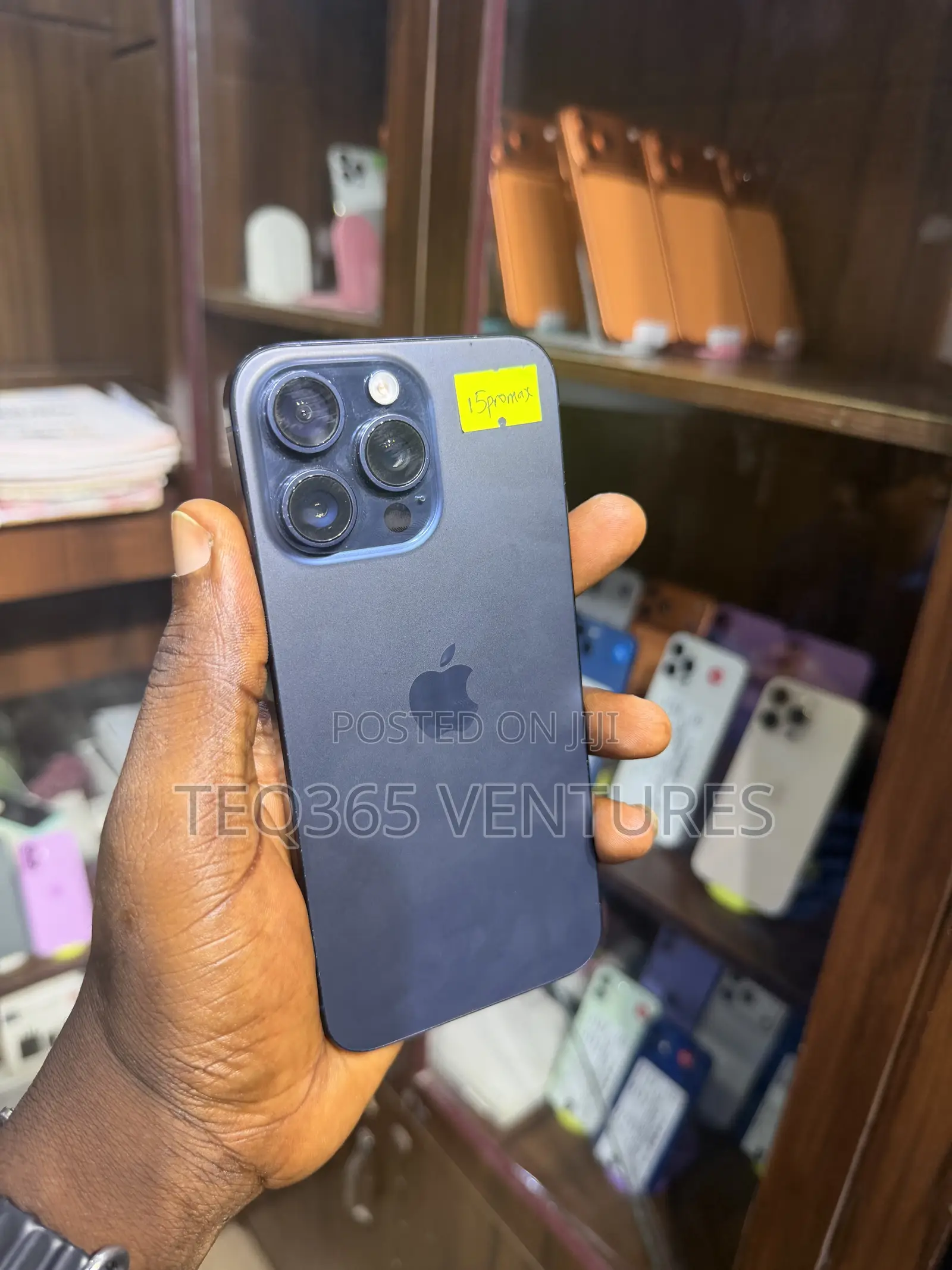 Apple iPhone 15 Pro Max 256 GB