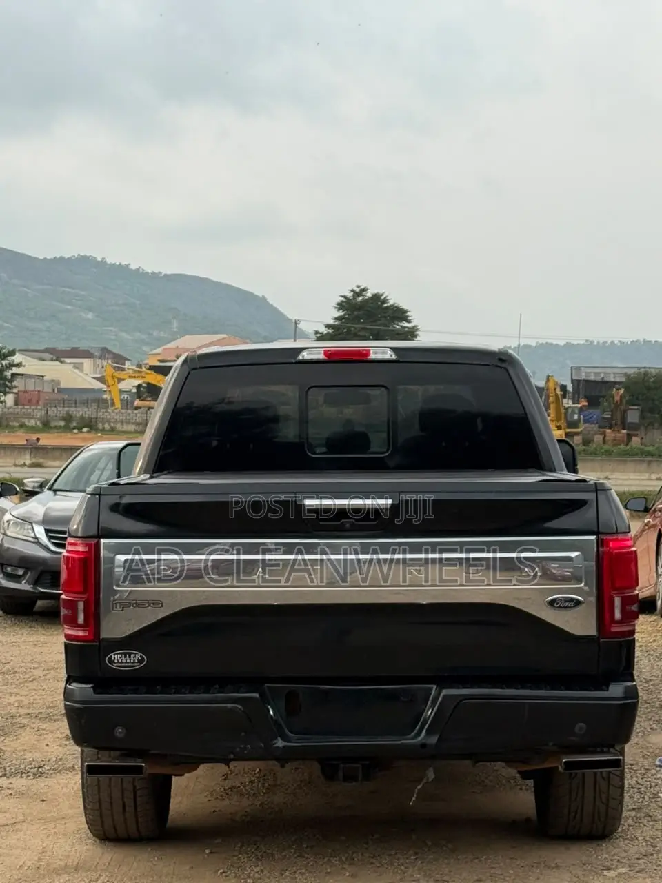 Ford F-150 Platinum 4x4 SuperCrew Cab Styleside 5.5 ft. box 145 in. WB