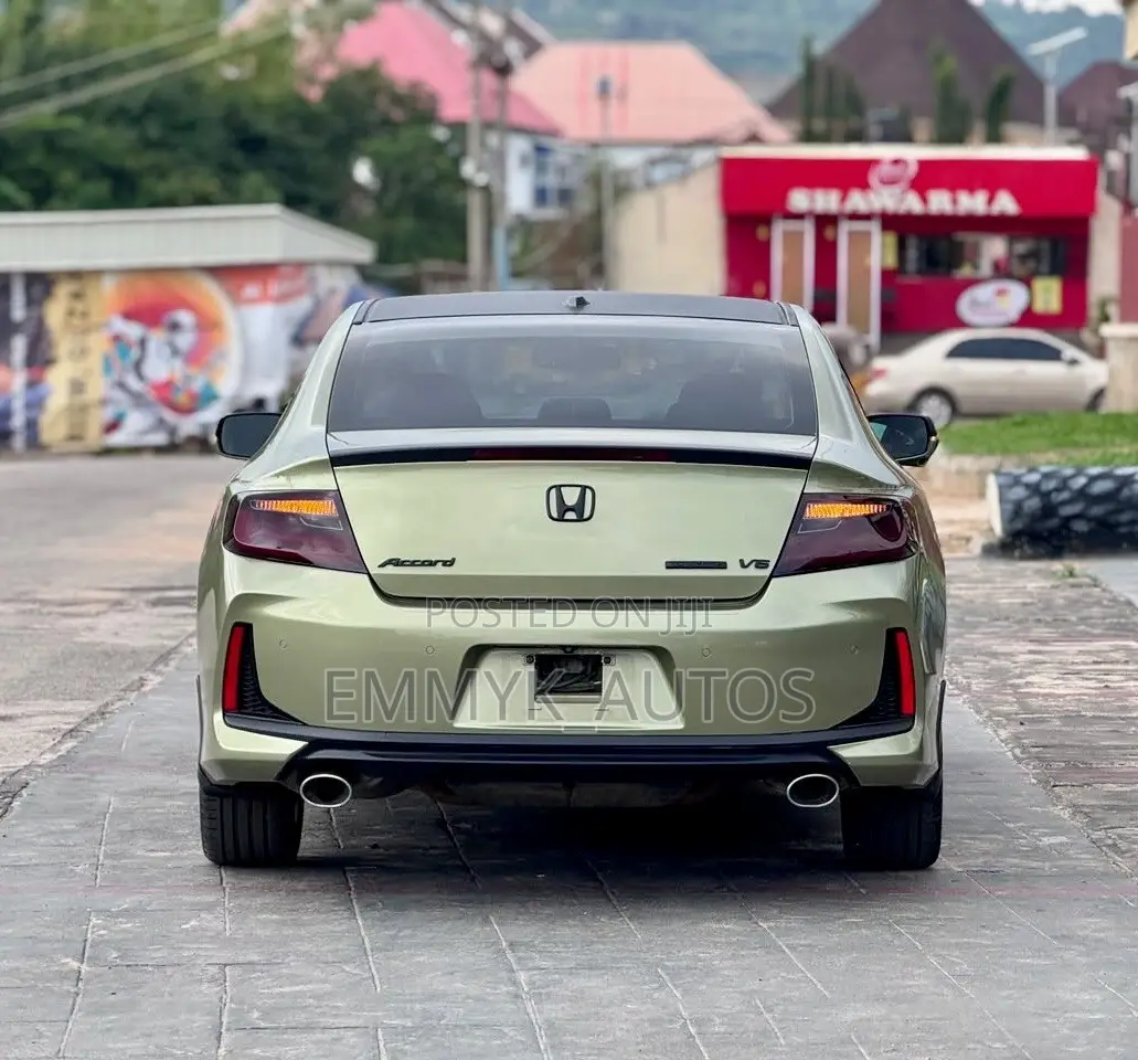 Honda Accord Touring V6 2dr Coupe FWD (3.5L 6cyl 6A) 2017 Green