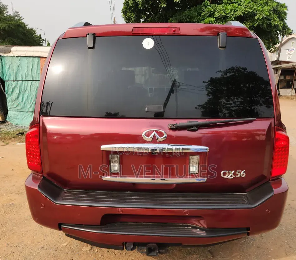 Infiniti QX56 2010 Red